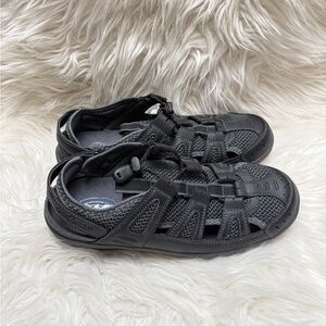 Orthofeet  Outdoor women’s Sandals size 9